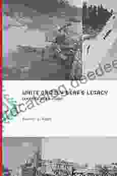 White Grizzly Bear S Legacy: Learning To Be Indian (Naomi B Pascal Editor S Endowment)